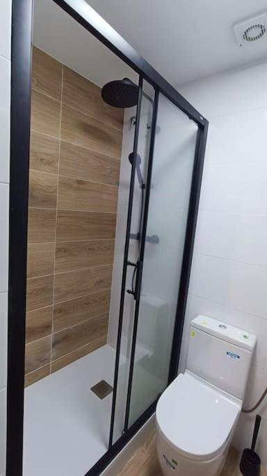 NUEVO Céntrico apartamento a 3 minutos del AVE Lleida Exterior foto