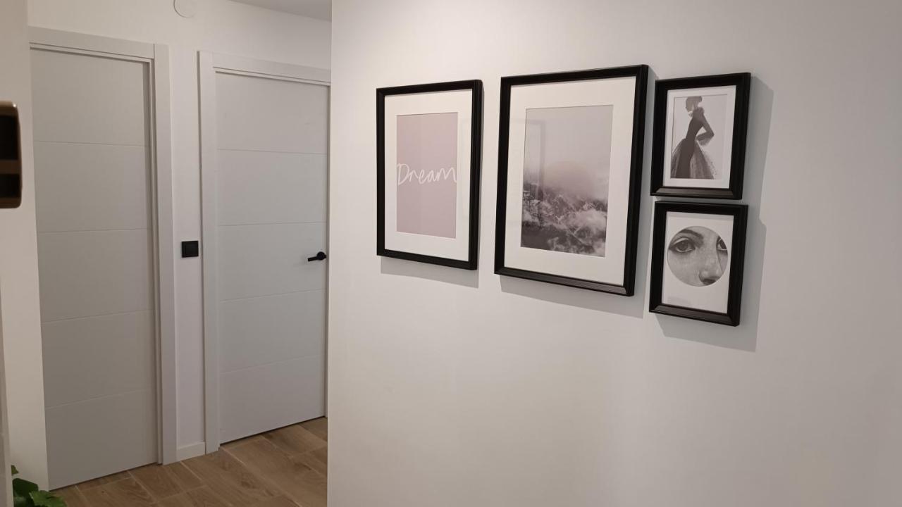 NUEVO Céntrico apartamento a 3 minutos del AVE Lleida Exterior foto