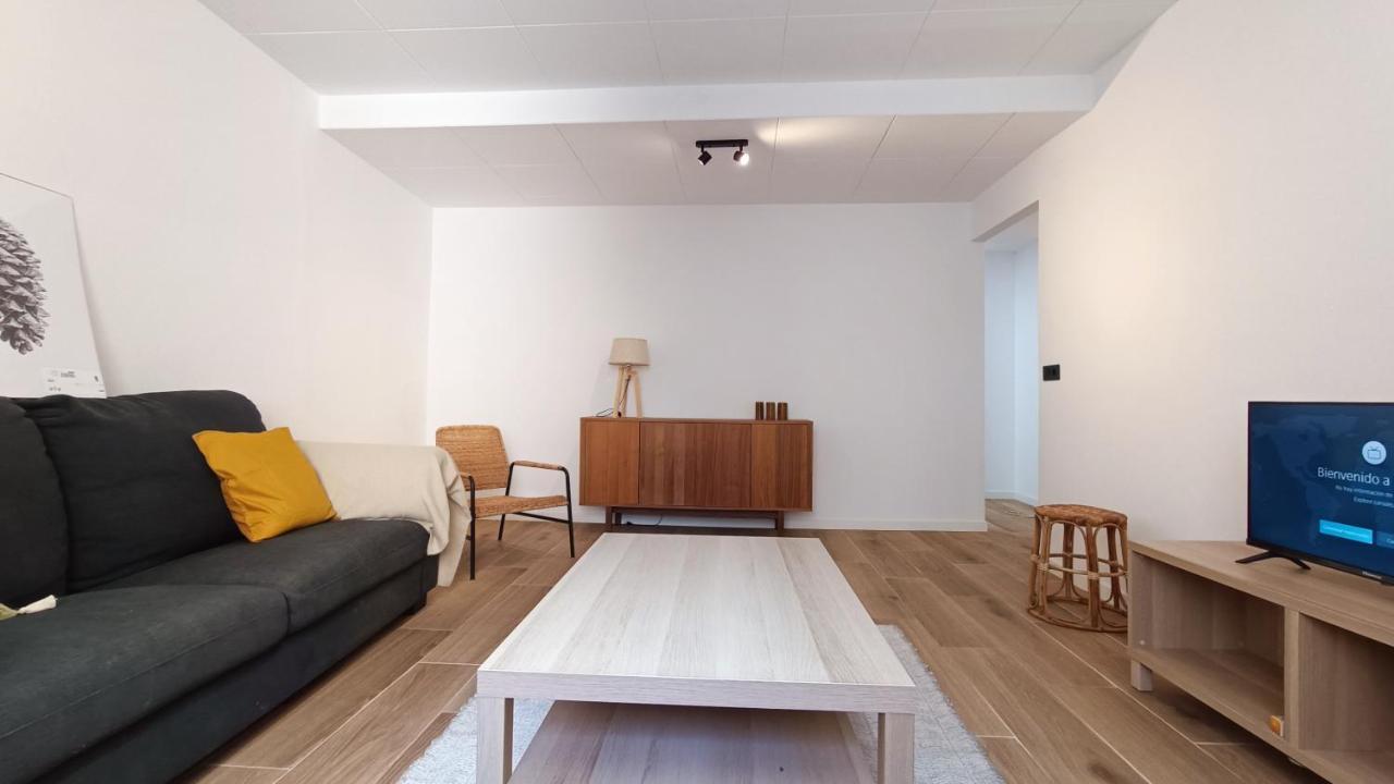 NUEVO Céntrico apartamento a 3 minutos del AVE Lleida Exterior foto