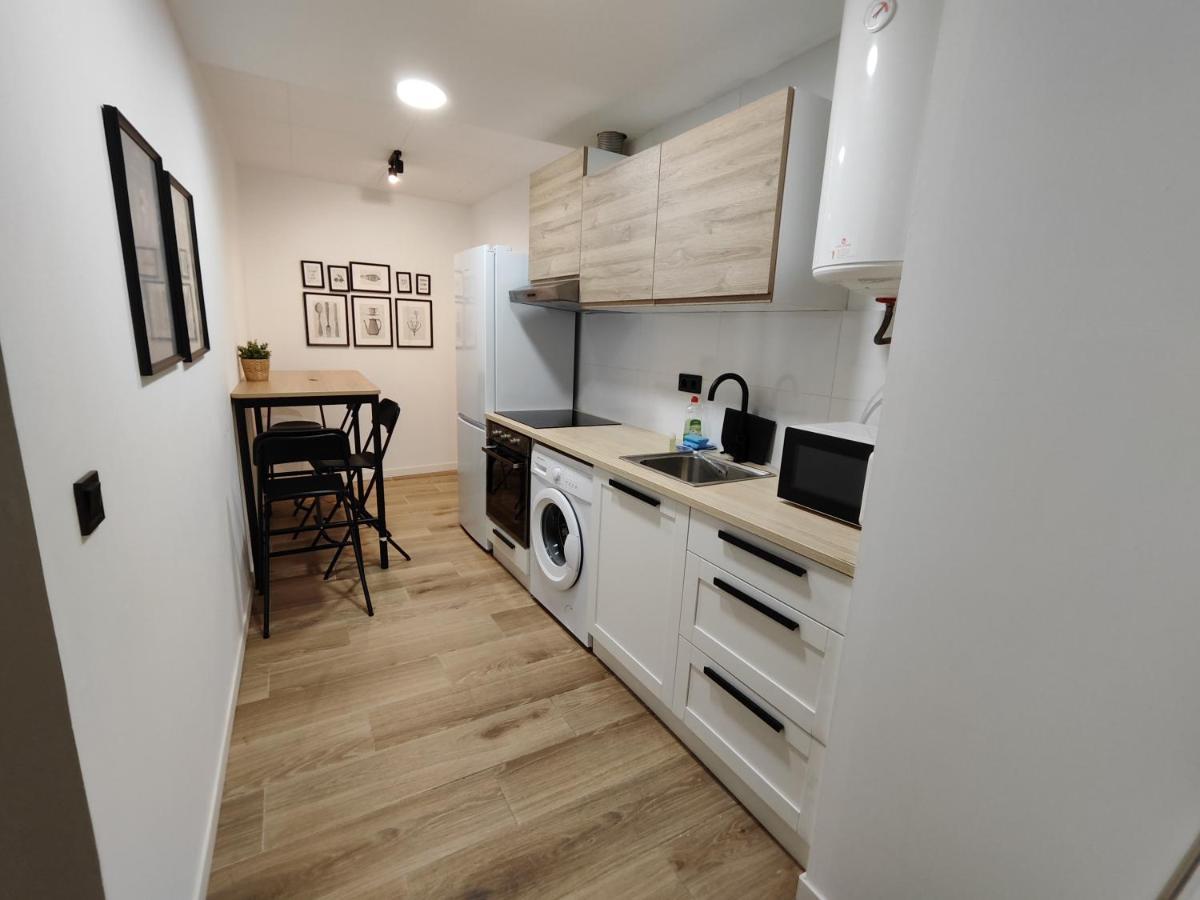 NUEVO Céntrico apartamento a 3 minutos del AVE Lleida Exterior foto
